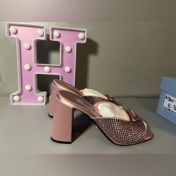 Prada
Crystal-Embellished Satin Mules - Picture 7 of 11